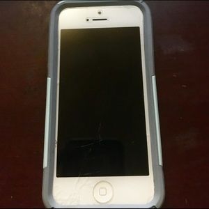 Blue and light blue otter box case for iPhone 5s